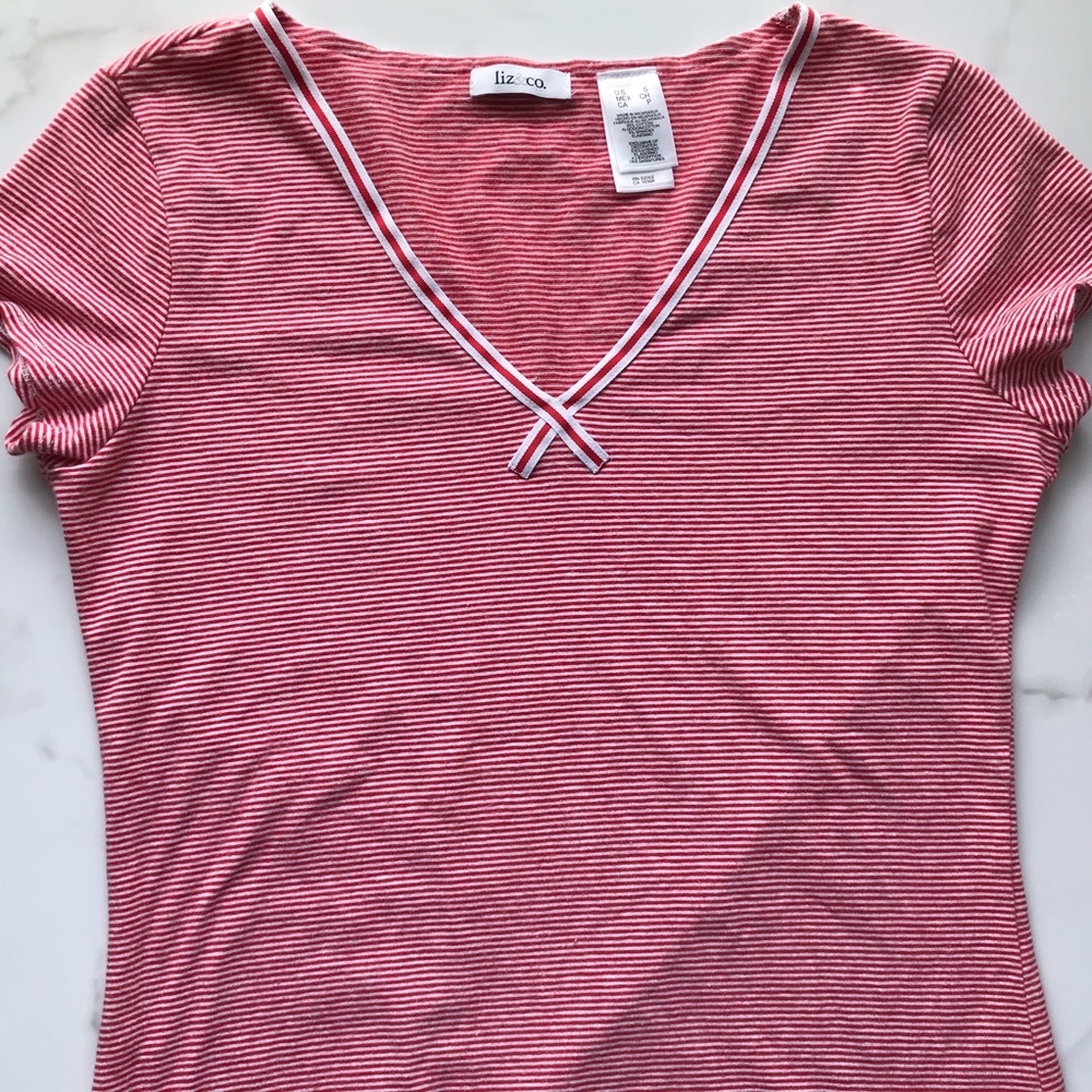 Liz&Co. striped v-neck tshirt
